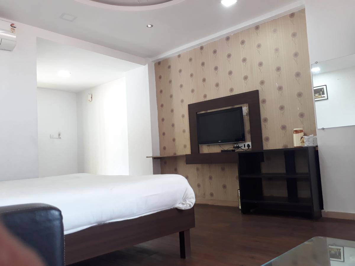 Hotel Sea Rock Villa Daman Exterior foto