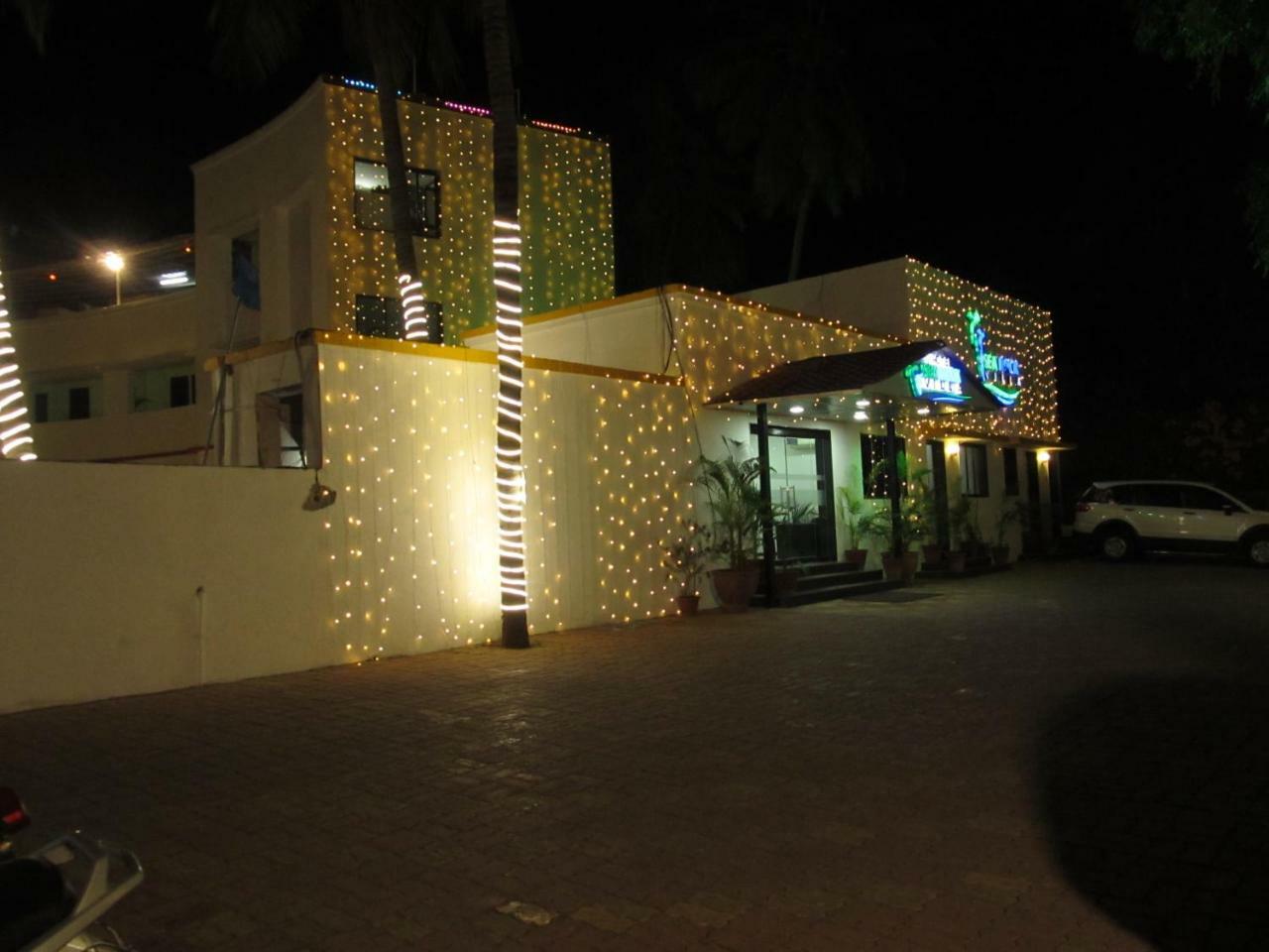 Hotel Sea Rock Villa Daman Exterior foto